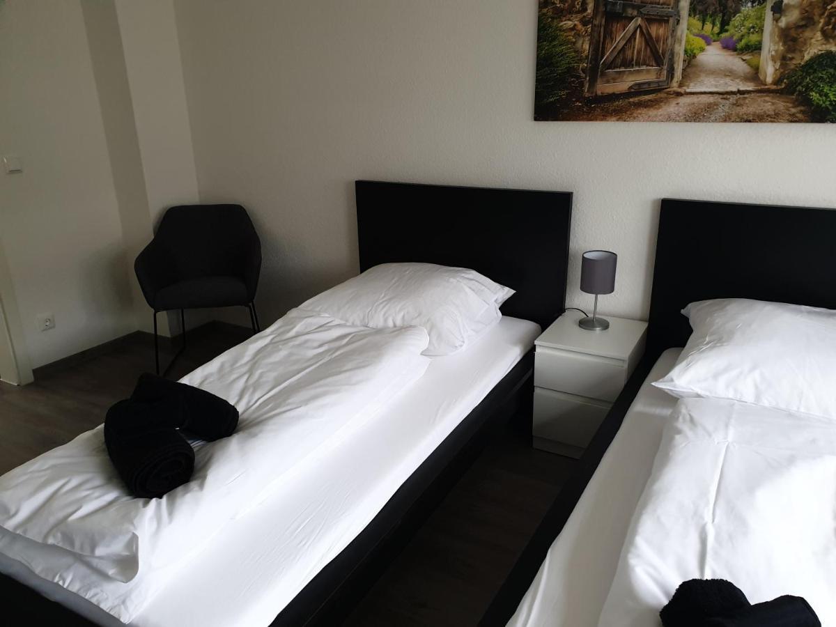 גלזנקירכן Flora Apartments חדר תמונה